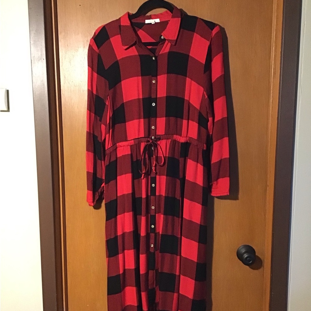 Maurice’s Red and Black Plaid Button-Front Shirt Dress M